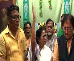 বিধানসভায় ‘জয় হিন্দ’, ‘জয় বাংলা’ স্লোগান মুখ্যমন্ত্রীর, গলা মেলালেন মন্ত্রী, বিধায়করা