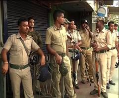 সাতসকালে ফের অশান্ত ভাটপাড়া, কাঁকিনাড়া বাজারের সামনে বোমাবাজি