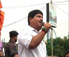 ‘সমাজবিরোধীদের খুঁজে পাচ্ছেন না, ভাটপাড়া শান্ত করবেন কীভাবে’, পুলিশ প্রশাসনের কাছে প্রশ্ন বিজেপি সাংসদ অর্জন সিংহর