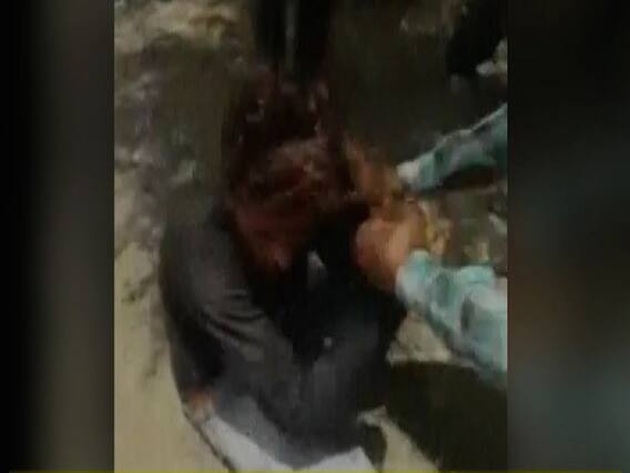 MP: मंदसौर में मामूली सी बात पर युवक ने मारपीट की, नाक रगड़वाई