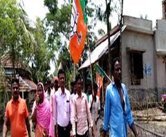 খেজুরিতে শংসাপত্র দেওয়া নিয়ে তৃণমূলের বিরুদ্ধে দলবাজির অভিযোগ, বিক্ষোভ বিজেপির