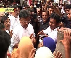 ভাটপাড়ায় তৃণমূল পরিষদীয় দল, স্থানীয়দের সঙ্গে কথা বললেন মন্ত্রী ফিরহাদ হাকিম, জ্যোতিপ্রিয় মল্লিকরা, বৈঠক ব্যারাকপুরের পুলিশ কমিশনারের সঙ্গেও 
