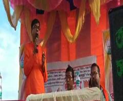 তৃণমূলকে পাগল কুকুরের সঙ্গে তুলনা, মুগুর দিয়ে মারার পরামর্শ, বিতর্কে বীরভূমের বিজেপি জেলা সভাপতি