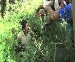 লরির ধাক্কায় সাইকেল আরোহী তরুণের মৃত্যুকে কেন্দ্র করে উত্তেজনা, পুলিশের সঙ্গে স্থানীয়দের ধস্তাধস্তি