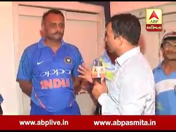 ટીમ ઇન્ડિયાની ભગવા જર્સી પર ચાલી રહેલા વિવાદ પર શું કહી રહ્યાં છે રાજકોટન ક્રિકેટ ફેન્સ અને કૉચ, જુઓ વીડિયો