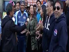 India Vs Australia: टीम इंडिया का हौसला बढ़ाने के लिए जुटी 'भारत आर्मी' । World Cup 2019