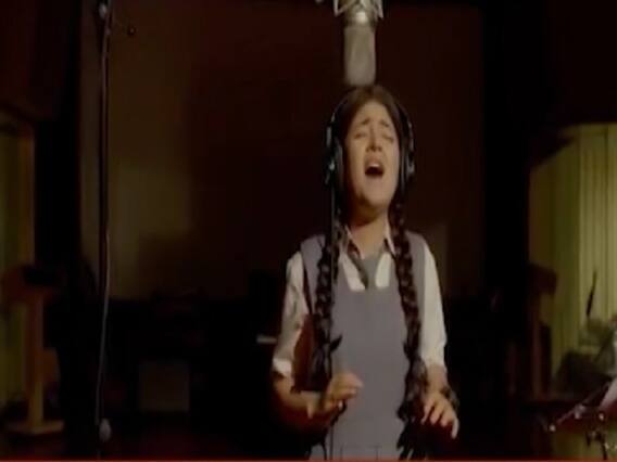 क्या कट्टरपंथियों के डर से जायरा वसीम ने बॉलीवुड के कहा अलविदा?