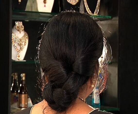 Hairstyle Tips | हँगिंग बनची झटपट हेअरस्टाईल | व्हा परफेक्ट | घे भरारी | ABP Majha