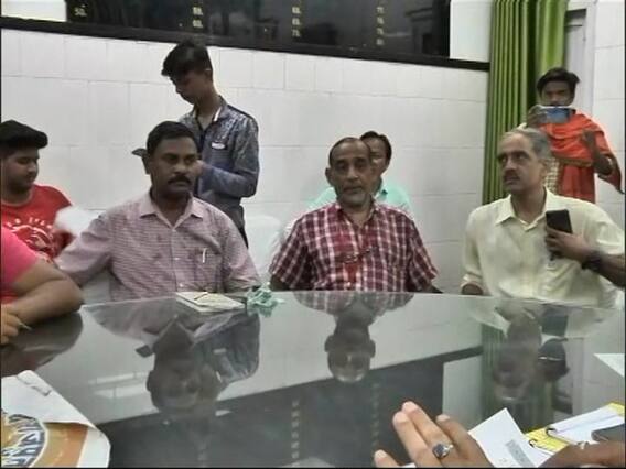 बिहार में चमकी बुखार का इलाज कर रहा अस्पताल बना पॉलिटिकल पर्यटन स्थल ! देखिए क्या है पूरा मामला