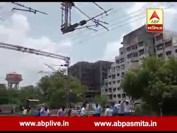 વડોદરા: રેલ્વે સ્ટેશન પર પાવર બ્લોક દરમિયાન કામ કરતા 6 કર્મચારીઓને લાગ્યો કરંટ, જુઓ વીડિયો 