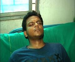 বর্ধমান মেডিক্যাল কলেজে চিকিৎসা পরিষেবা বন্ধ থাকায় রোগীর পরিজনদের সঙ্গে জুনিয়র চিকিৎসকদের ধস্তাধস্তি, পাথরের আঘাতে ১ জুনিয়র চিকিৎসক আহত