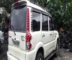 কাঁকসায় গ্রেফতার ১২ জন সোনা পাচারকারী, বাজেয়াপ্ত পুলিশের স্টিকার লাগানো গাড়ি