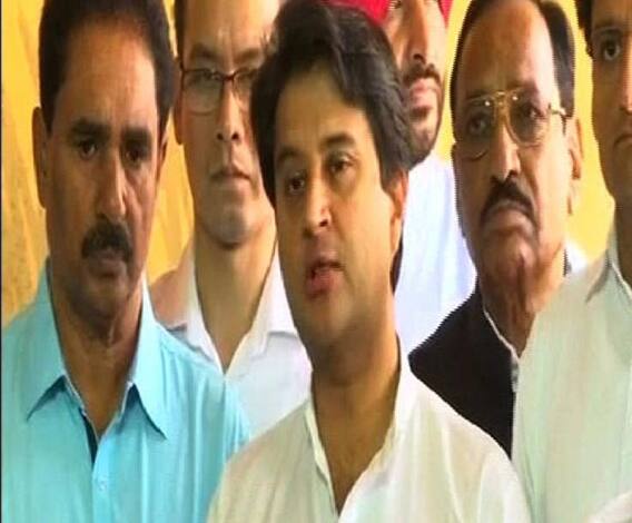 মধ্যপ্রদেশে হারের দায় নিয়ে কংগ্রেসের সাধারণ সম্পাদকের পদ থেকে ইস্তফা জ্যোতিরাদিত্যর