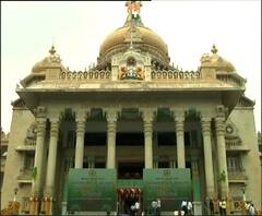 কর্নাটকে আস্থাভোটে হার এইচ ডি কুমারস্বামীর, ১৪ মাসের মাথায় পড়ে গেল কংগ্রেস-জেডিএস জোট সরকার