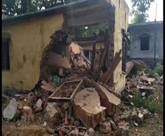 লাভপুরে প্রাথমিক স্বাস্থ্যকেন্দ্রের পরিত্যক্ত ঘরে ভয়াবহ বিস্ফোরণ, শুরু রাজনৈতিক চাপানউতোর