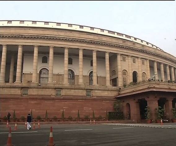 পরিকাঠামো না থাকলে ই-ভেহিকলের উপকারিতা কোথায়? বাজেট নিয়ে প্রশ্ন বিরোধীদের