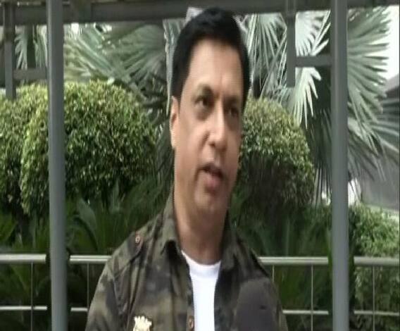 প্রধানমন্ত্রীকে দেওয়া খোলা চিঠির পাল্টা চিঠি মধুর ভাণ্ডারকর, বিবেক অগ্নিহোত্রী সহ ৬১ জন বিশিষ্টজনের