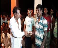 পূর্ব বর্ধমানের কেতুগ্রামে সালিশি সভায় দেড়লক্ষ টাকা কাটমানি ফেরত দিলেন তৃণমূল নেতারা