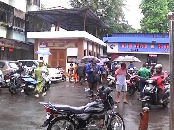 Mumbai back on track after getting relief from heavy rain| Meghdoot Aaya 