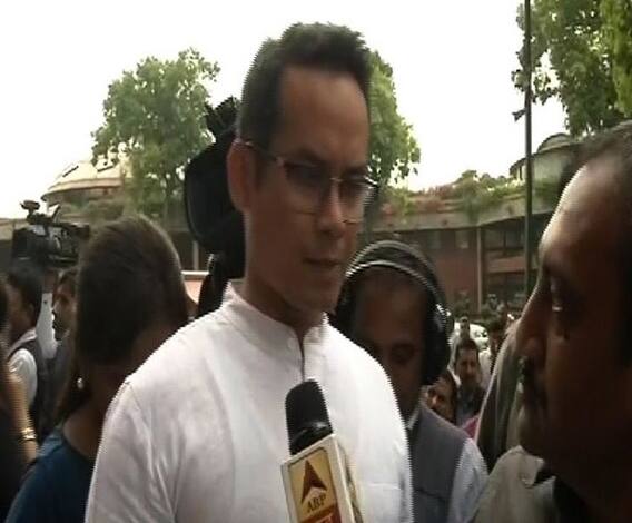 এই বাজেট ব্যবসায়ী-কেন্দ্রীক, আক্রমণ গৌরব গগৈ