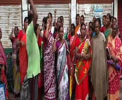 রাস্তা মেরামতিতেও কাটমানি খাওয়ার অভিযোগে উত্তপ্ত ব্যারাকপুরের শিউলি গ্রাম পঞ্চায়েত