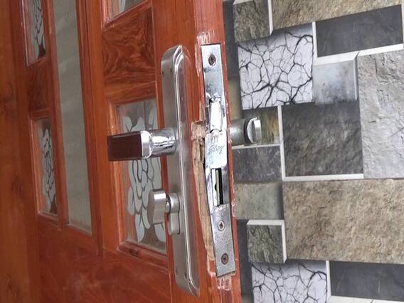 સુરતઃ PSIના પરિવારને બંધક બનાવી કારમાં આવેલા શખ્સોએ ચલાવી લૂંટ, જુઓ વીડિયો