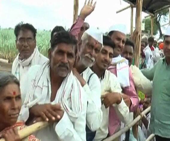 Ashadhi Ekadashi  | विठ्ठल दर्शनासाठी भाविकांची अलोट गर्दी | पंढरपूर | ABP Majha