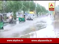 વડોદરામાં મોડી રાતે વરસાદ પછી રસ્તા પર ભરાયા પાણી, જુઓ વીડિયો