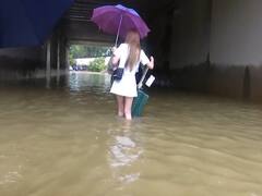 ચીનમાં પૂરઃ નદીઓના પાણી ગામોમાં ઘૂસી ગયા, બચાવદળે કેવી રીતે લોકોનું કર્યું રેસ્ક્યુ?