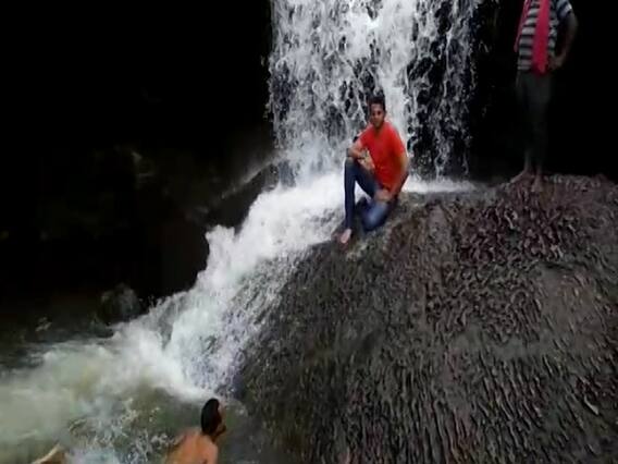 260 Deaths While Taking Selfies In Last 6 Years, Says Report| Sansani