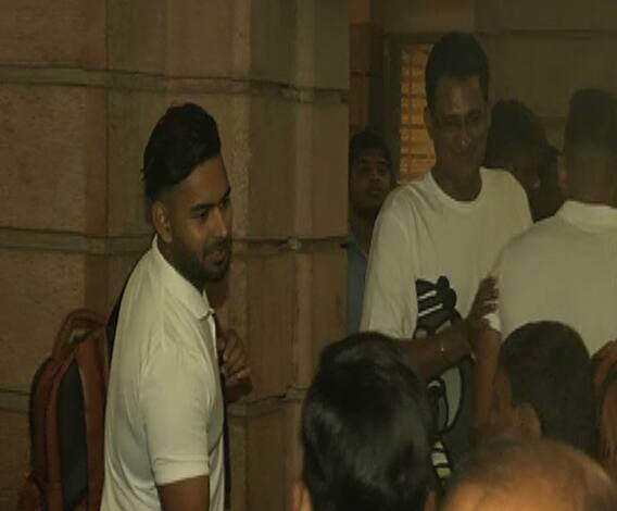 West Indies Tour | विराट कोहलीची टीम इंडिया विंडीज दौऱ्यासाठी रवाना | मुंबई | ABP Majha
