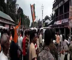 কাটমানি ইস্যুতে উত্তরবঙ্গ উন্নয়নমন্ত্রী রবীন্দ্রনাথ ঘোষের গাড়ি আটকে বিক্ষোভ বিজেপির, জয় শ্রী রাম স্লোগান