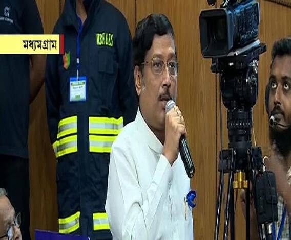 মুখ্যমন্ত্রীর প্রশাসনিক সভায় বিধানগরের প্রাক্তন মেয়র সব্যসাচী, জলাভূমি ভরাট নিয়ে করলেন অভিযোগ