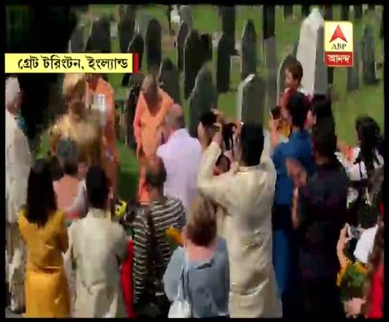 ইংল্যান্ডের গ্রেট টরিংটন শহরে ভগিনী নিবেদিতার মূর্তি উন্মোচন