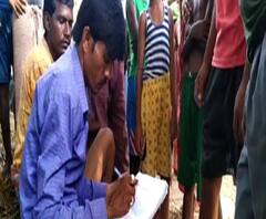 লাভপুরে গ্রামবাসীদের বিক্ষোভের মুখে কাটমানি ফেরতের আশ্বাস দিয়ে মুচলেকা তৃণমূলের প্রাক্তন প্রধানের স্বামীর