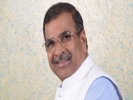 કોંગ્રેસના નેતાઓના ભાજપમાં જોડાવા મુદ્દે શાસક-વિપક્ષના એકબીજા પર વાકબાણ, જુઓ વીડિયો