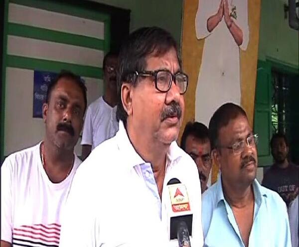 EXCLUSIVE: কাটমানি ইস্যুতে খাস কলকাতায় সাধন পান্ডে ও তৃণমূল কাউন্সিলর অমল চক্রবর্তীর নামে পোস্টার EXCLUSIVE: Postering against Sadhan Pandey on Cut money issue EXCLUSIVE: কাটমানি ইস্যুতে খাস কলকাতায় সাধন পান্ডে ও তৃণমূল কাউন্সিলর অমল চক্রবর্তীর নামে পোস্টার