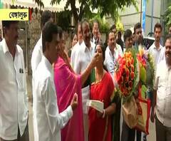 কর্ণাটকে আজই সরকার গড়ার দাবি নিয়ে রাজ্যপালের সঙ্গে দেখা করতে পারেন ইয়েদুরাপ্পা