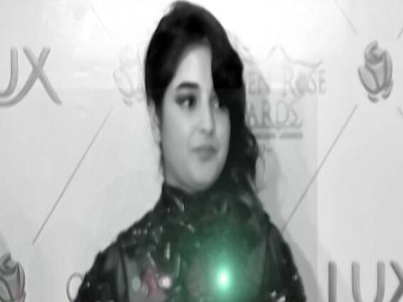 Political uproar intensifies over Zaira Wasim leaving Bollywood | Seedha Sawal