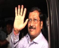 বিধাননগর পুরসভার মেয়র সব্যসাচী দত্তর বিরুদ্ধে আজই অনাস্থা আনতে চিঠি কাউন্সিলরদের