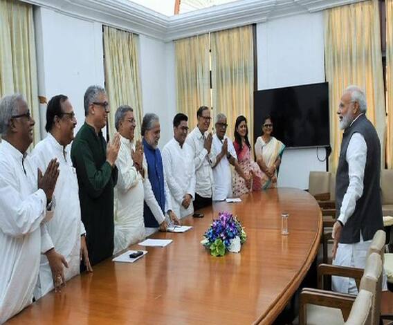 রাজ্যের নাম বদল: সংবিধান সংশোধনীর দাবি নিয়ে প্রধানমন্ত্রীর কাছে তৃণমূল