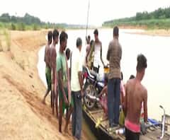 Reporter Stories: ময়ুরাক্ষী নদীতে পারাপারের সময় জলের তোড়ে ভেসে মৃত্যু ব্যক্তির, চলছে তল্লাশি