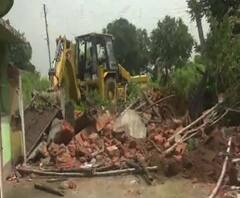 Reporter Stories: আসানসোলের সালানপুরে ইসিএলের খনি সম্প্রসারণে জমি অধিগ্রহণকে কেন্দ্র করে ধুন্ধুমার, উচ্ছেদে বাধা, পুলিশের সঙ্গে ধস্তাধস্তি, আটক ২ মহিলা সহ বেশ কয়েকজন