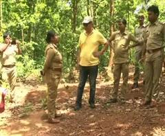 লালগড়ের জঙ্গলে বাঘ পিটিয়ে মারার ঘটনার তদন্তে শুক্রবার ঘটনাস্থলে জাতীয় ব্যাঘ্র সংরক্ষণ পর্ষদের প্রতিনিধি দল