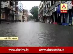જામનગર: જયશ્રી ટોકિઝ પાસે ભરાયા પાણી, જુઓ વીડિયો
