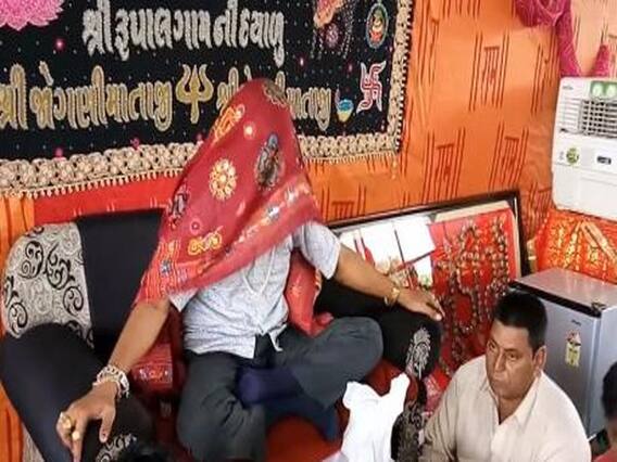 પોતાને ઢબૂડી માતા ગણાવતા ધનજી ઓડનો ફોટો આવ્યો સામે, જુઓ વીડિયો