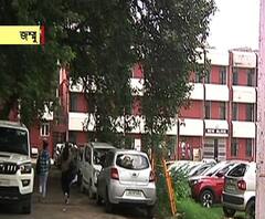 স্বাভাবিক হচ্ছে জম্মুর পরিস্থিতি, গভর্নমেন্ট কলেজ ফর উইমেন-এ ছাত্রীদের ভিড়