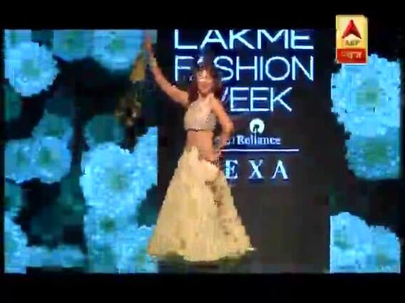 Lakme Fashion Week में शो स्पॉपर बनीं शिल्पा शेट्टी में रैम्प पर लगाए ठुमके, बताया कैसे सेलिब्रेट करती हैं फैशन 