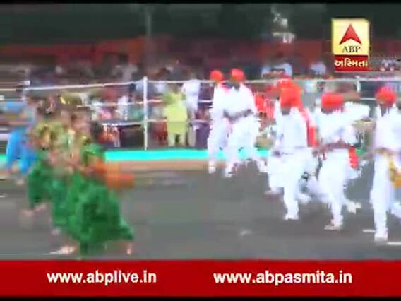  છોટાઉદેપુરમાં કરાઈ સ્વતંત્રતા દિનની ઉજવણી, ‘સાયકલ સાયકલ..’ ગીત પર વિદ્યાર્થીઓએ કર્યો ડાન્સ, જુઓ વીડિયો