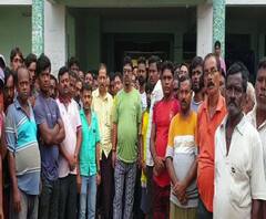 অনির্দিষ্টকালীন কর্মবিরতিতে রানাঘাট পুরসভার প্রায় ৬০০ কর্মী 